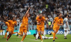 华体会娱乐-波黑逆转克罗地亚，晋级欧国联半决赛