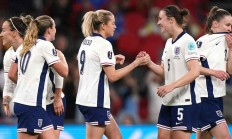 华体会培训-欧洲女足锦标赛开幕战：荷兰队力压瑞典队的简单介绍