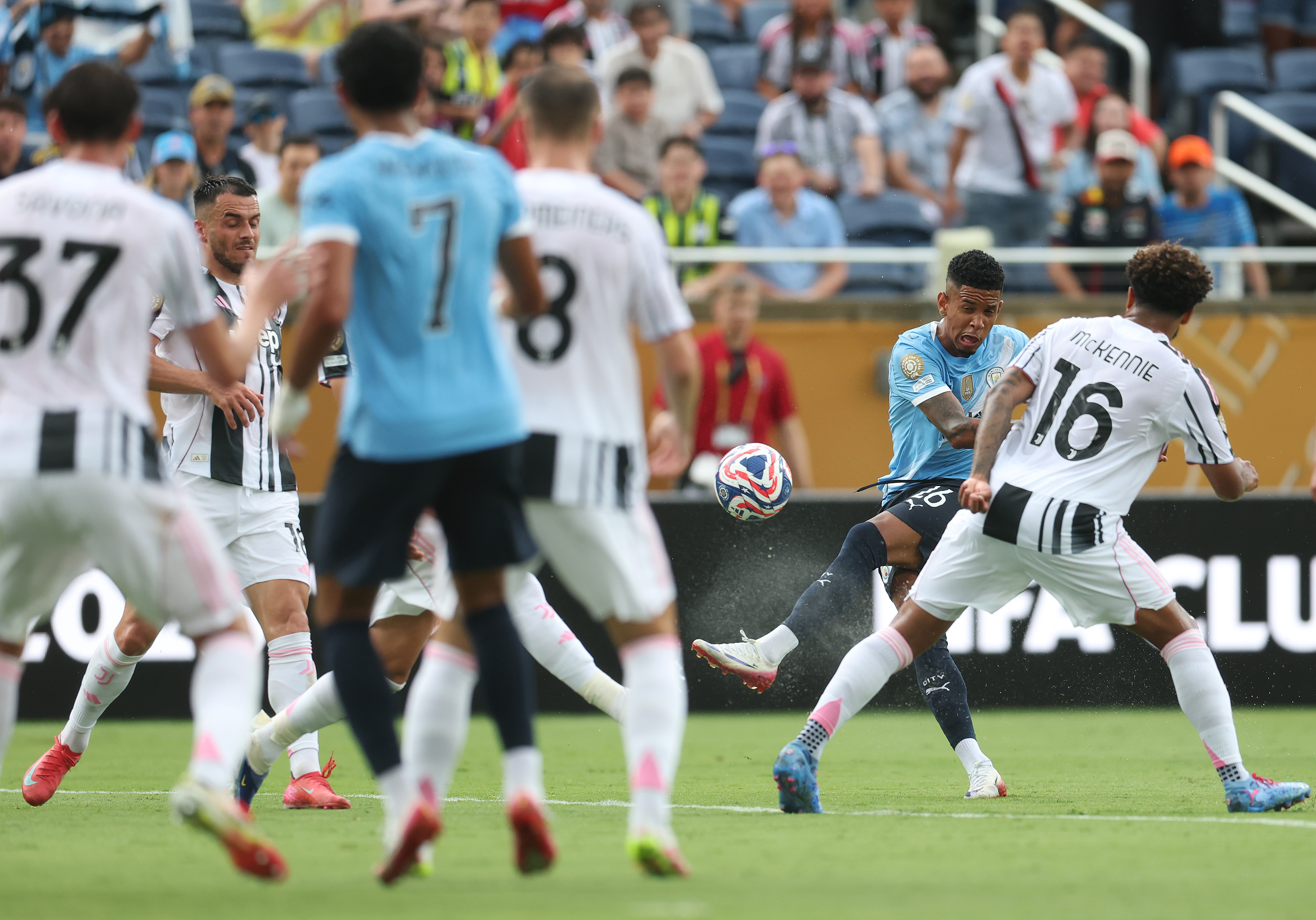 关于曼彻斯特城对尤文图斯，胜算几何的信息