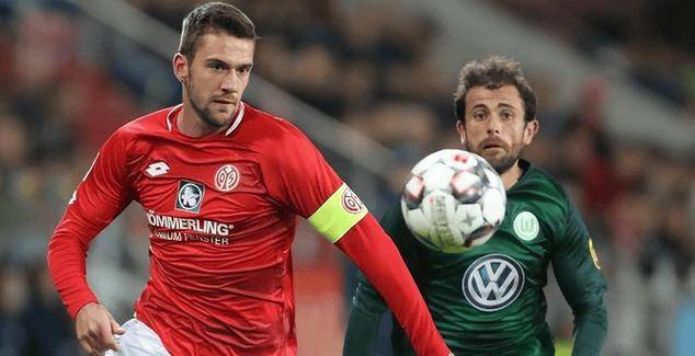 关于法兰克福客场大胜，士气高涨的信息