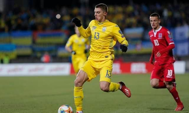 包含乌克兰逼平法国，小组领头位置稳固的词条