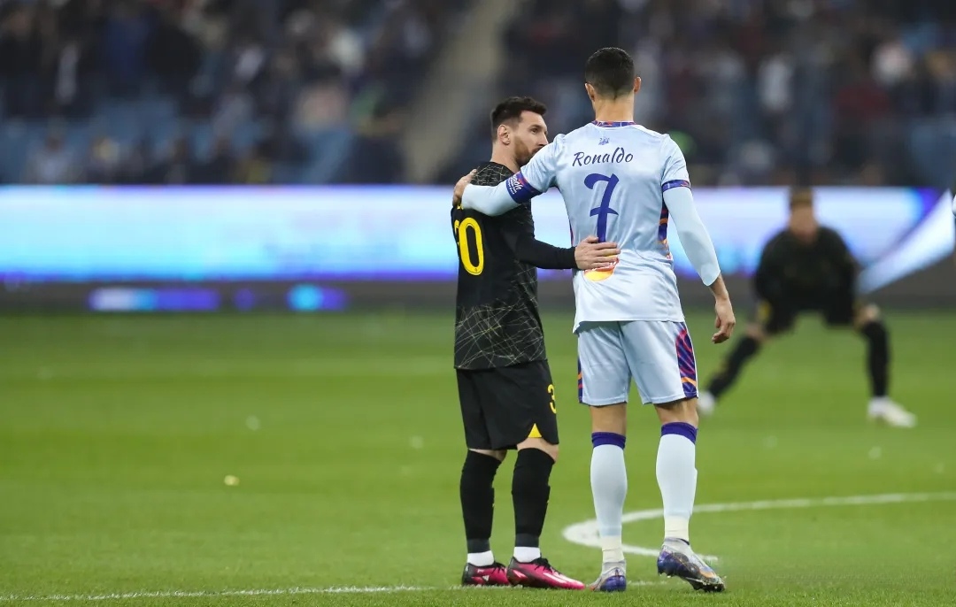 包含巴塞罗那遭遇3连败，梅西发文承担责任，球迷呼吁支持球队的词条