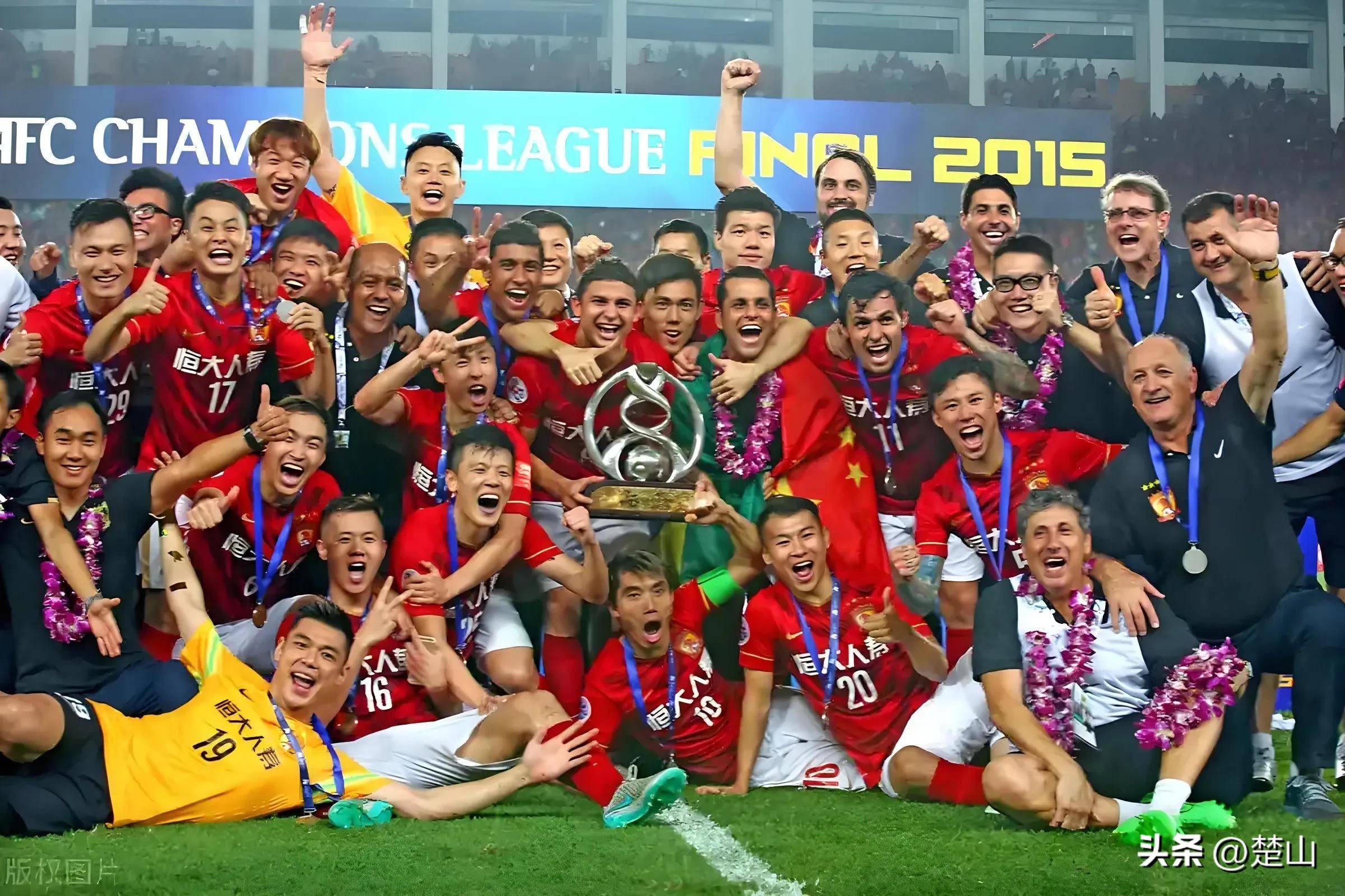 球队为了夺取冠军竞逐激烈角逐