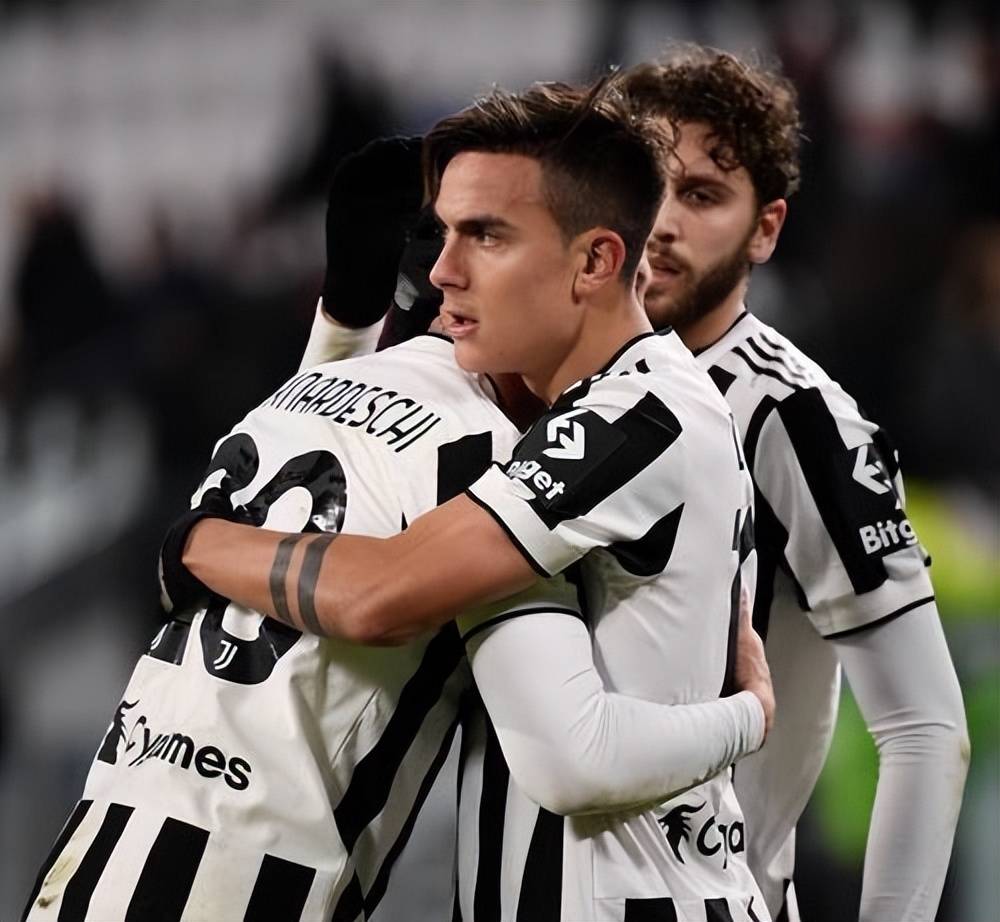 国米球迷在比赛中高呼反对种族歧视口号，尤文球迷回应的简单介绍