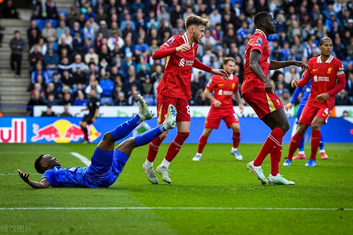 利物浦阿诺德缺席，拜仁反扑